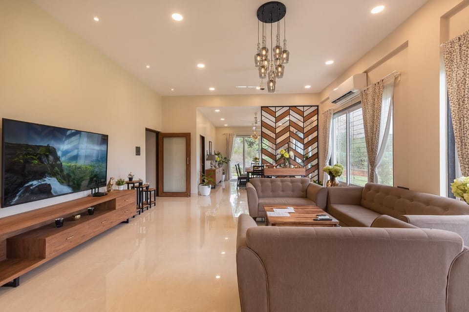 TV and multimedia, Living room, Seating area
