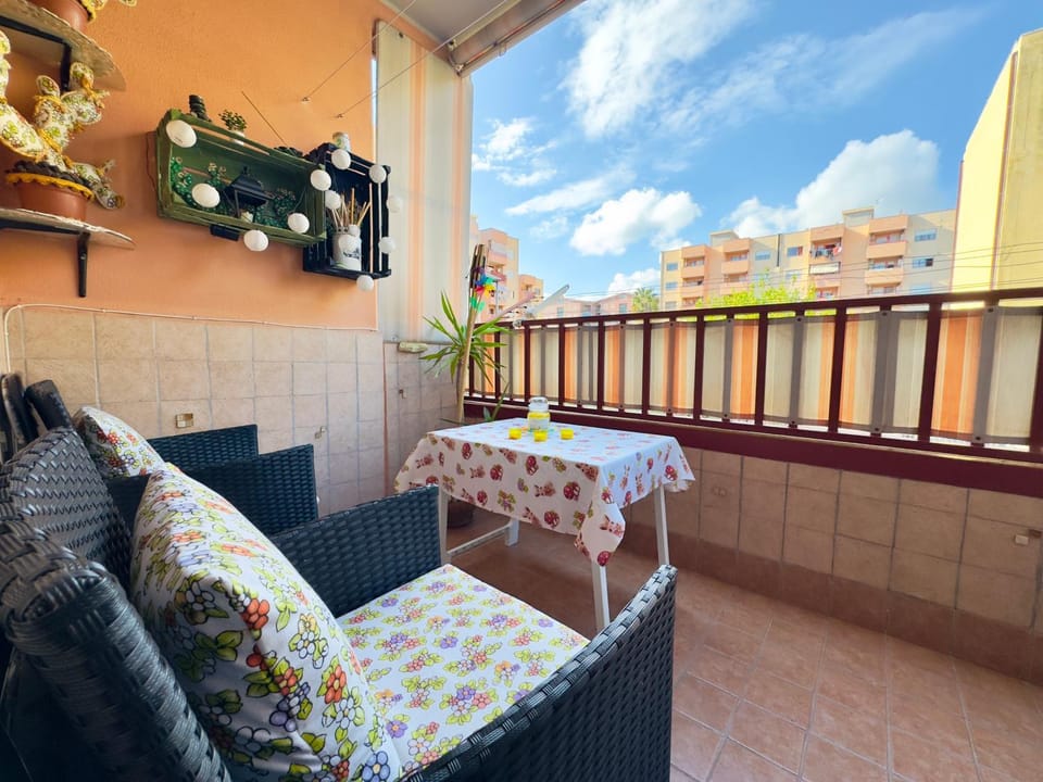 Day, Balcony/Terrace