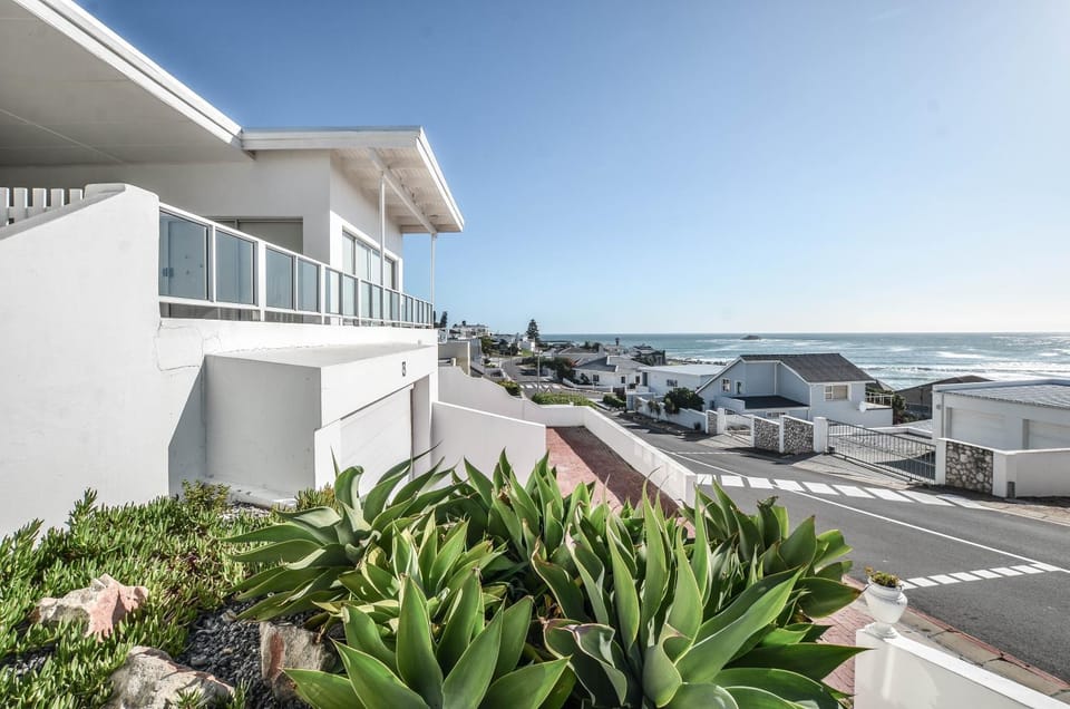 Property building, Sea view