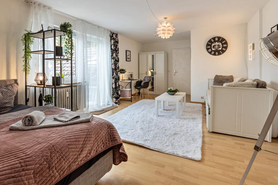 Living room, Bedroom