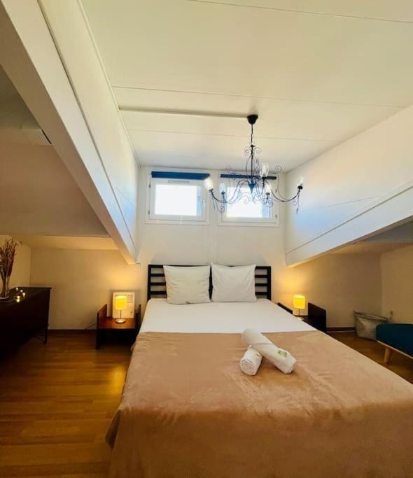''Ophélia 84'' Duplex en centre ville avec parking Apartment in Occitanie