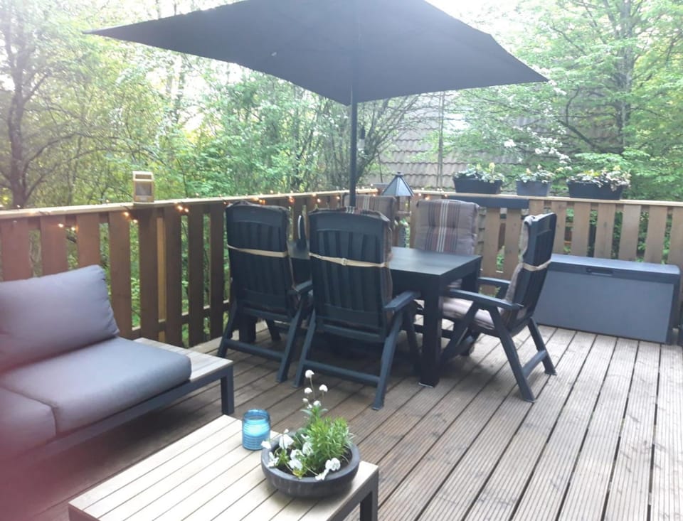 Spring, View (from property/room), Balcony/Terrace, Balcony/Terrace, Dining area