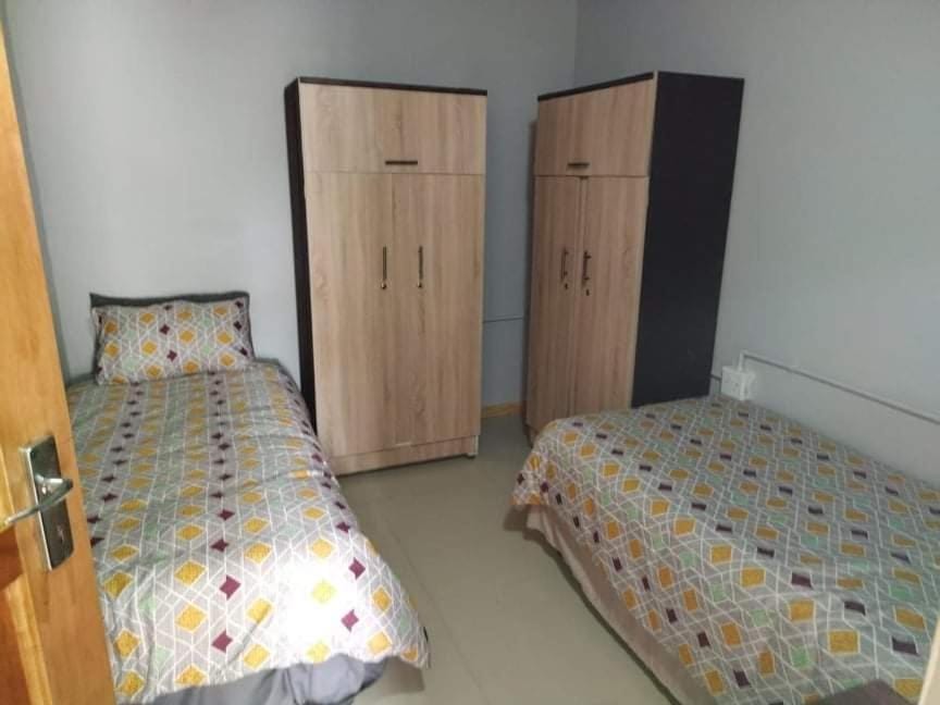 KWAMGOZIMBA GUEST HOUSE 2 Room7or5 Vacation rental in Durban