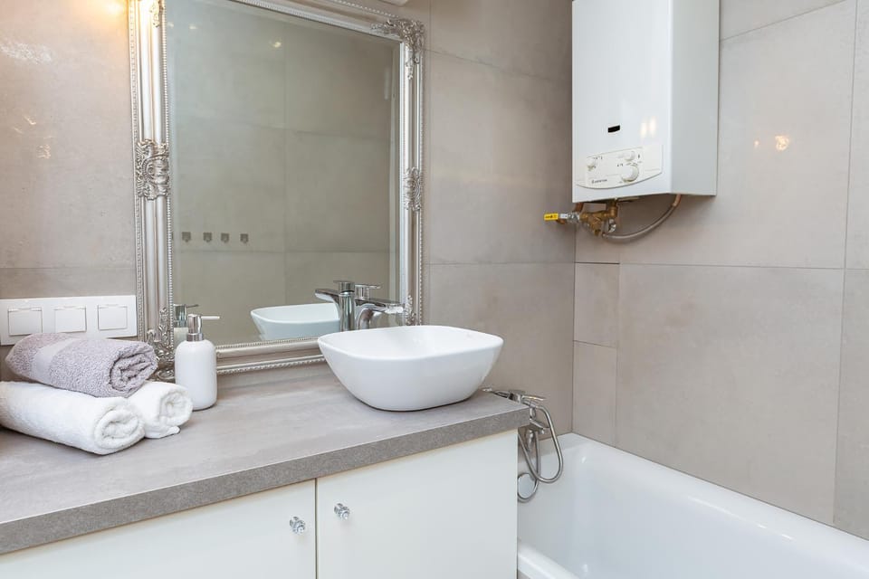 Toilet, Bathroom, Bath, towels