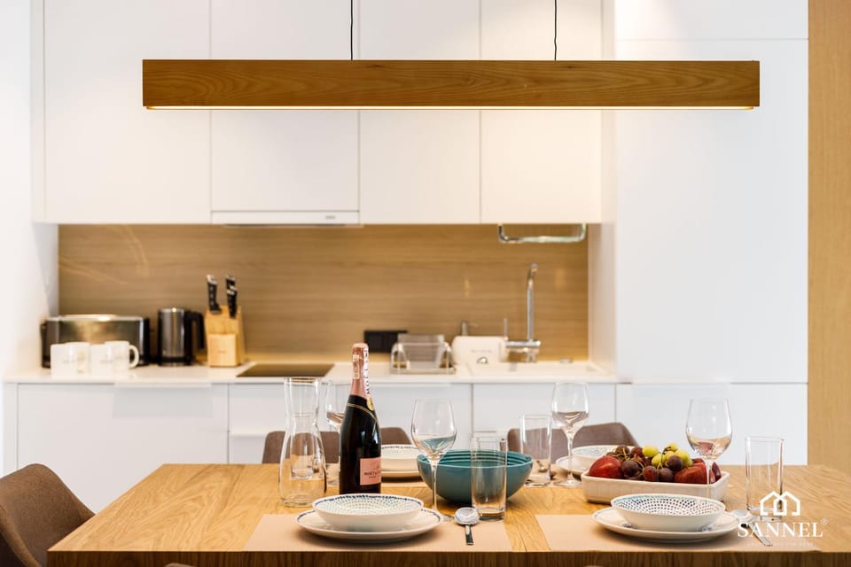 Coffee/tea facilities, Kitchen or kitchenette, Dining area, On site