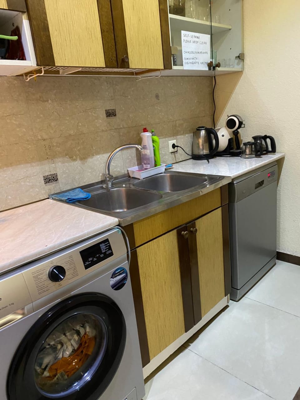Coffee/tea facilities, Kitchen or kitchenette, dishwasher