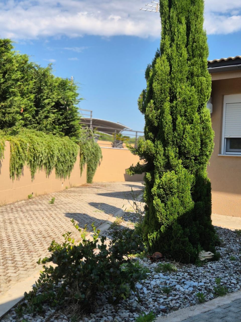 Kamino Apartment in Halkidiki