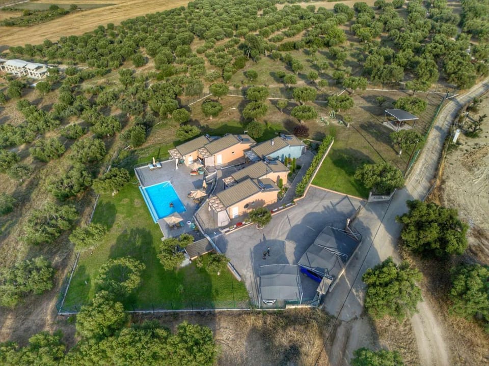 Kamino Apartment in Halkidiki