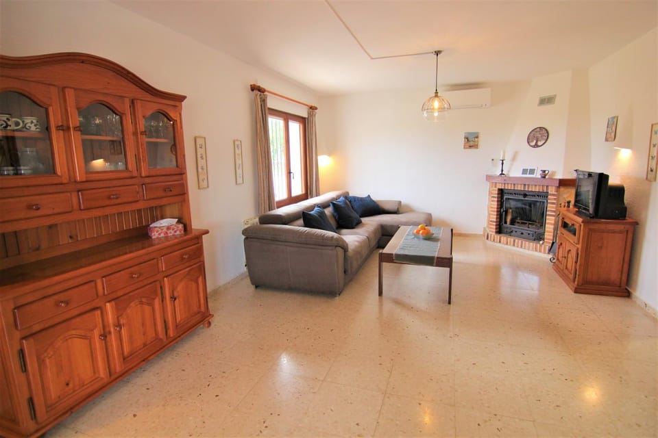 Communal lounge/ TV room, Living room