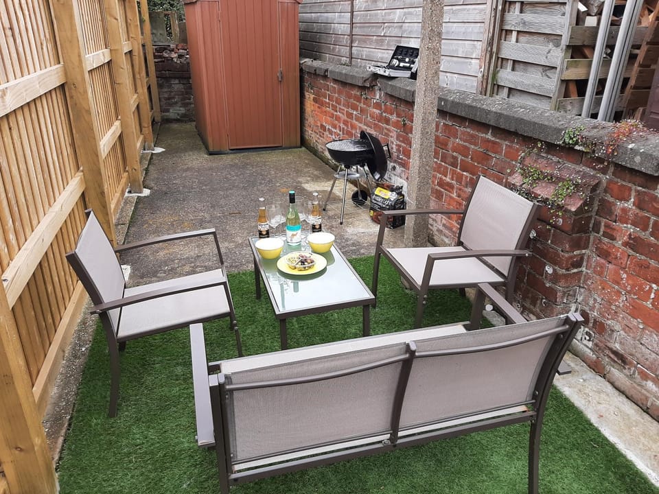 BBQ facilities, Garden