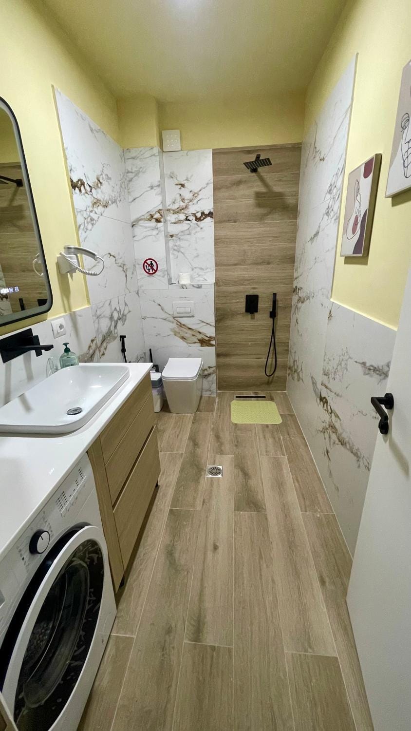 Shower, Bathroom, washing machine