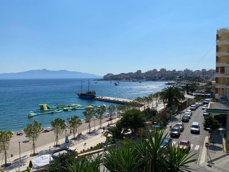 Neighbourhood, Beach, Sea view