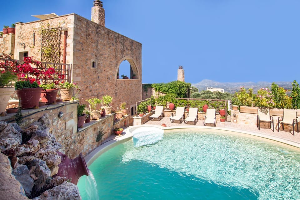 Property building, Pool view, Swimming pool