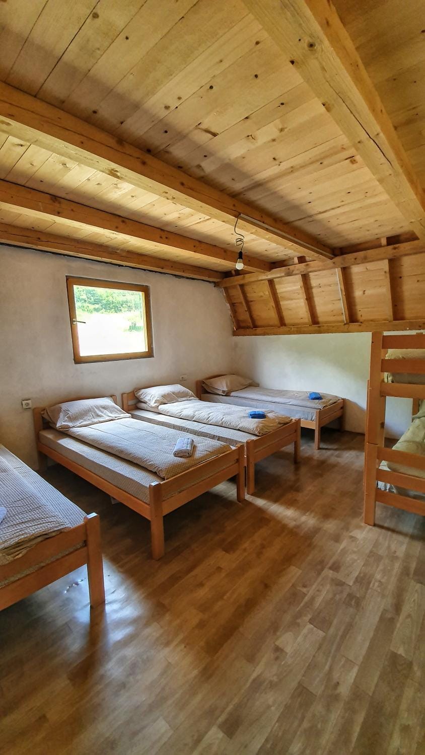 Photo of the whole room, bunk bed