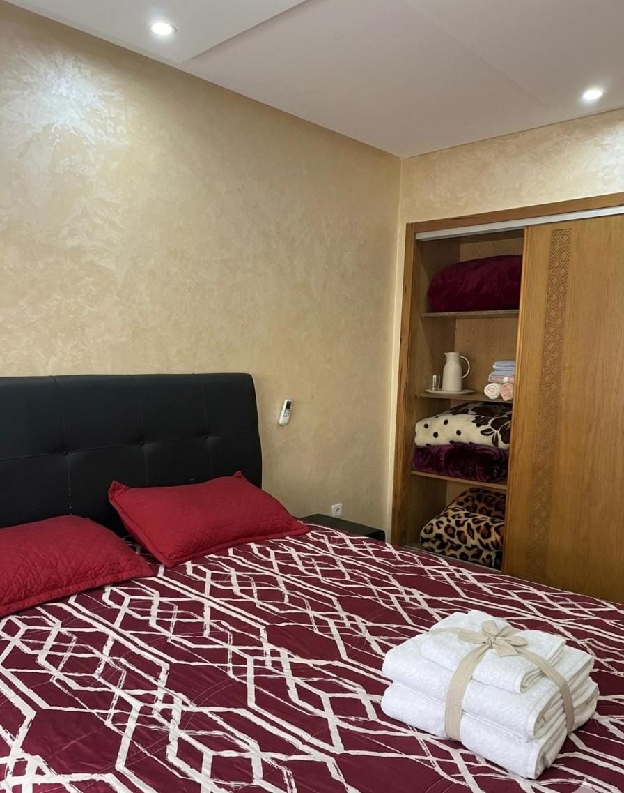 APPARTEMENT DE LUXE MEUBLE CENTRE VILLE KENITRA Apartment in Rabat-Salé-Kénitra