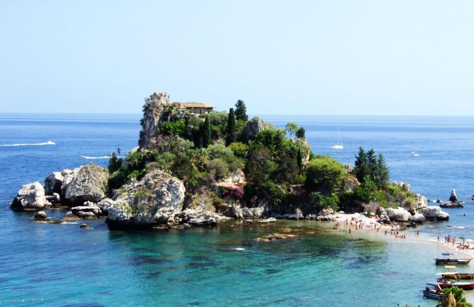 Nearby landmark, Natural landscape