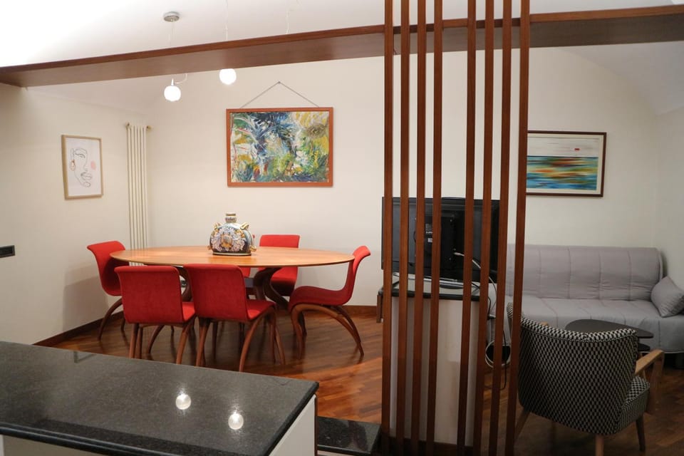 Lounge or bar, Dining area
