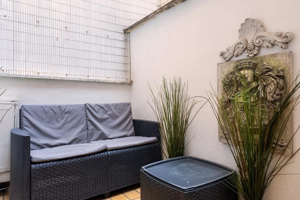 Almapetra Colosseo Apartment in Rome
