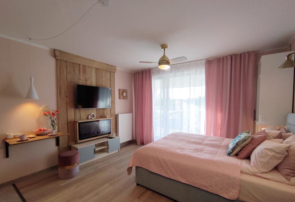 TV and multimedia, Photo of the whole room