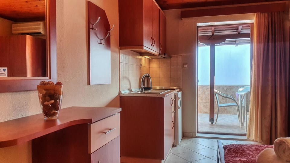 Rodon Garden Centre Bed and Breakfast in Halkidiki