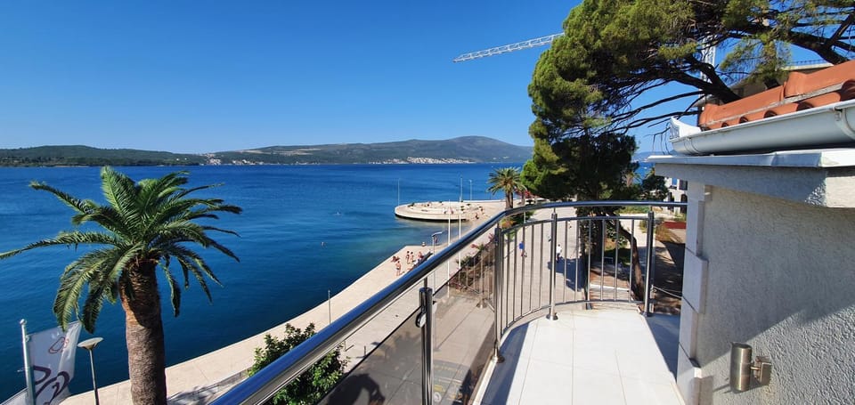 Penthouse by the Sea Apartment in Kotor Municipality