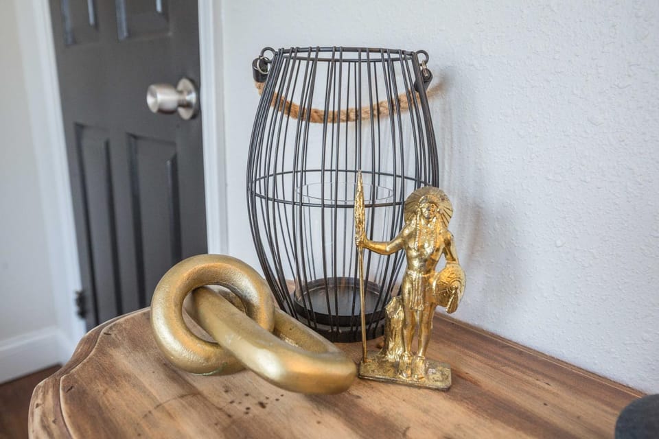 Decorative detail, Bedroom