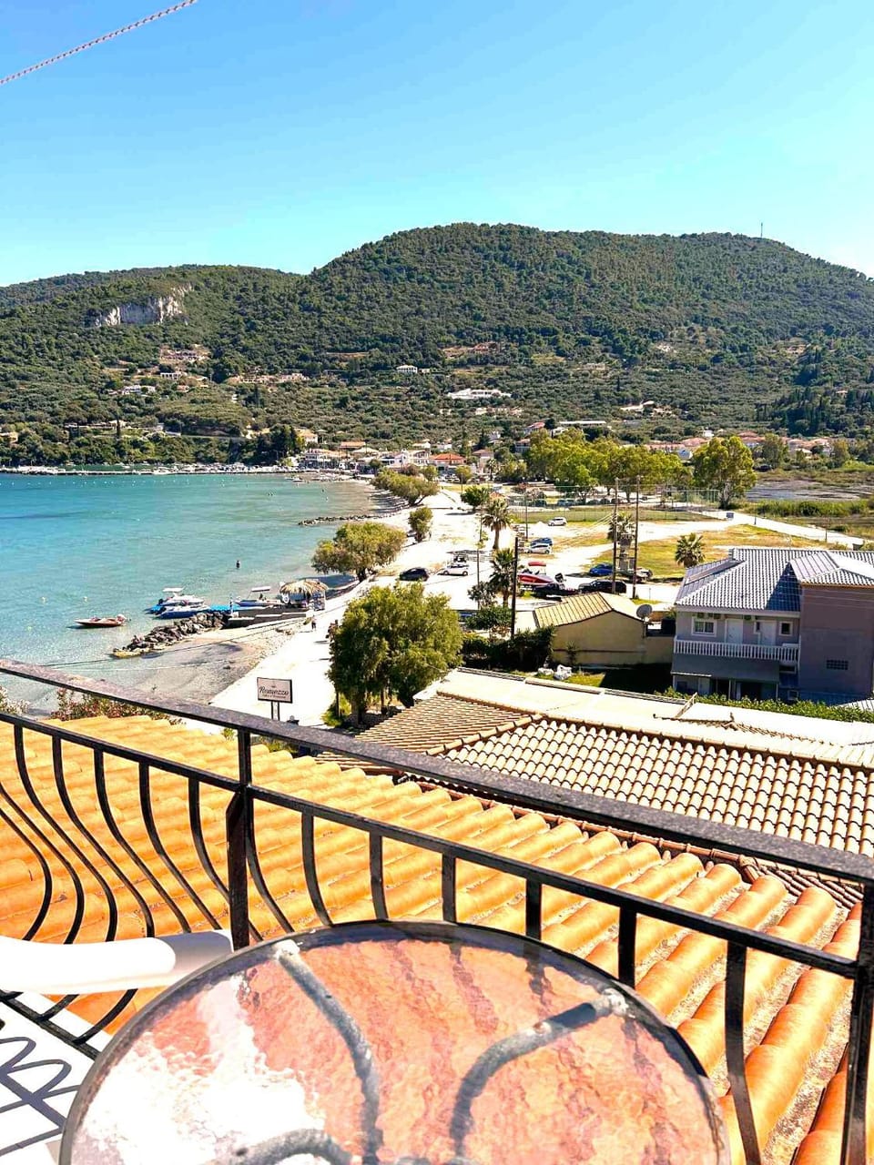 View (from property/room), Mountain view, Sea view