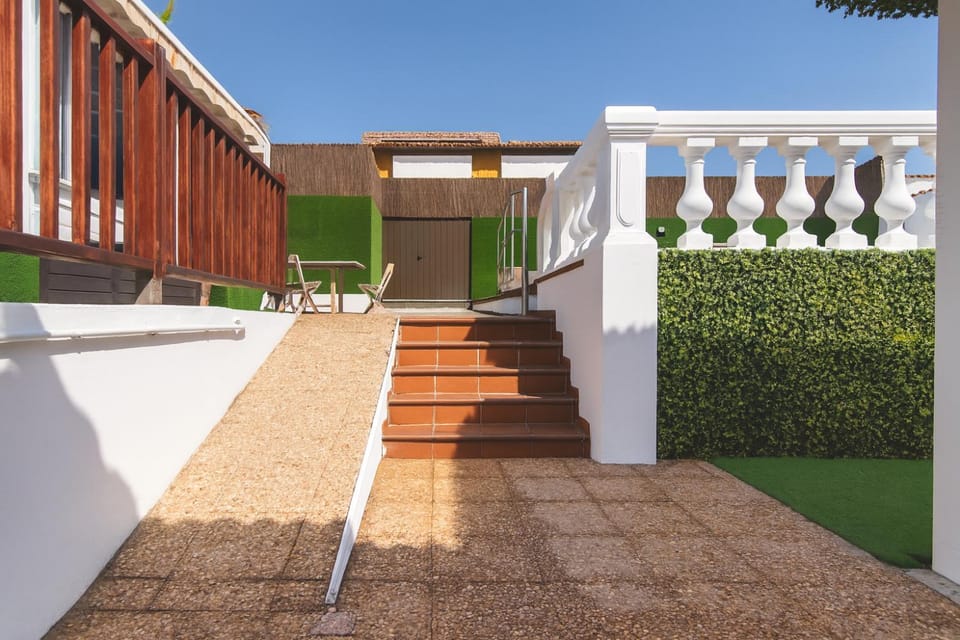 Paraíso en la Playa - Heated Pool Service Villa in Gran Canaria