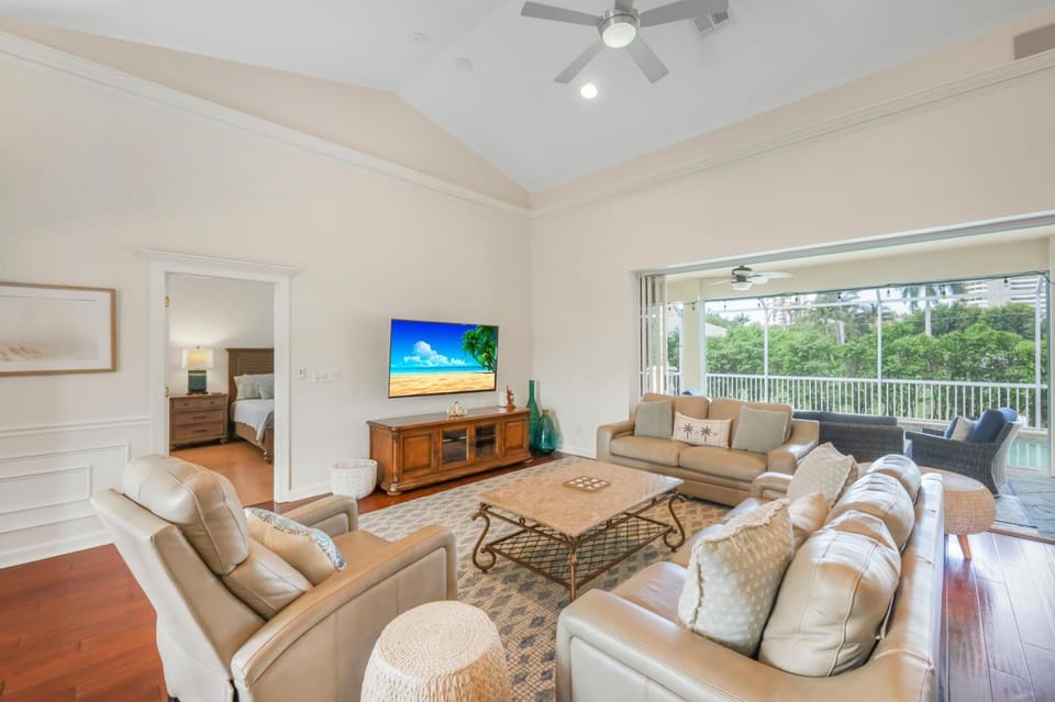 Pet-friendly home with pool, spa and steps to beach House in Marco Island