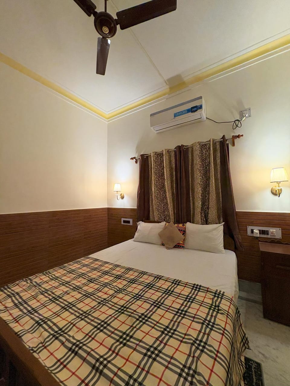 Kolkata Vintage Stay - 2BHK with Bengali Home Vibe Apartment in Kolkata