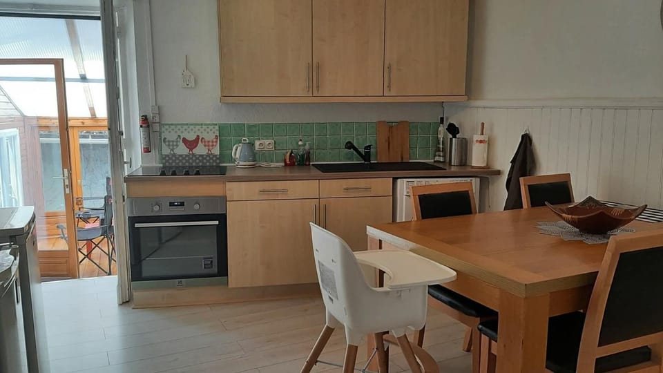 4 étoiles spacieux Gîte calme en centre-ville & parking House in Nouvelle-Aquitaine