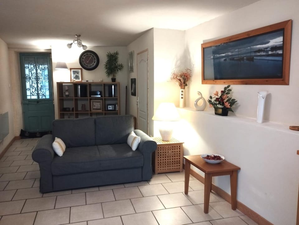 4 étoiles spacieux Gîte calme en centre-ville & parking House in Nouvelle-Aquitaine
