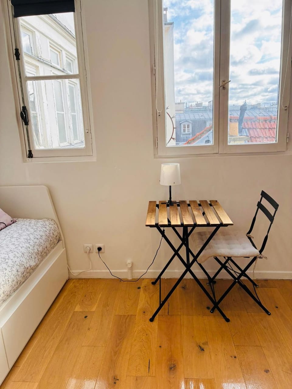 179 - HEART OF SAINT GERMAIN DES PRES - Perfect Location Apartment in Paris