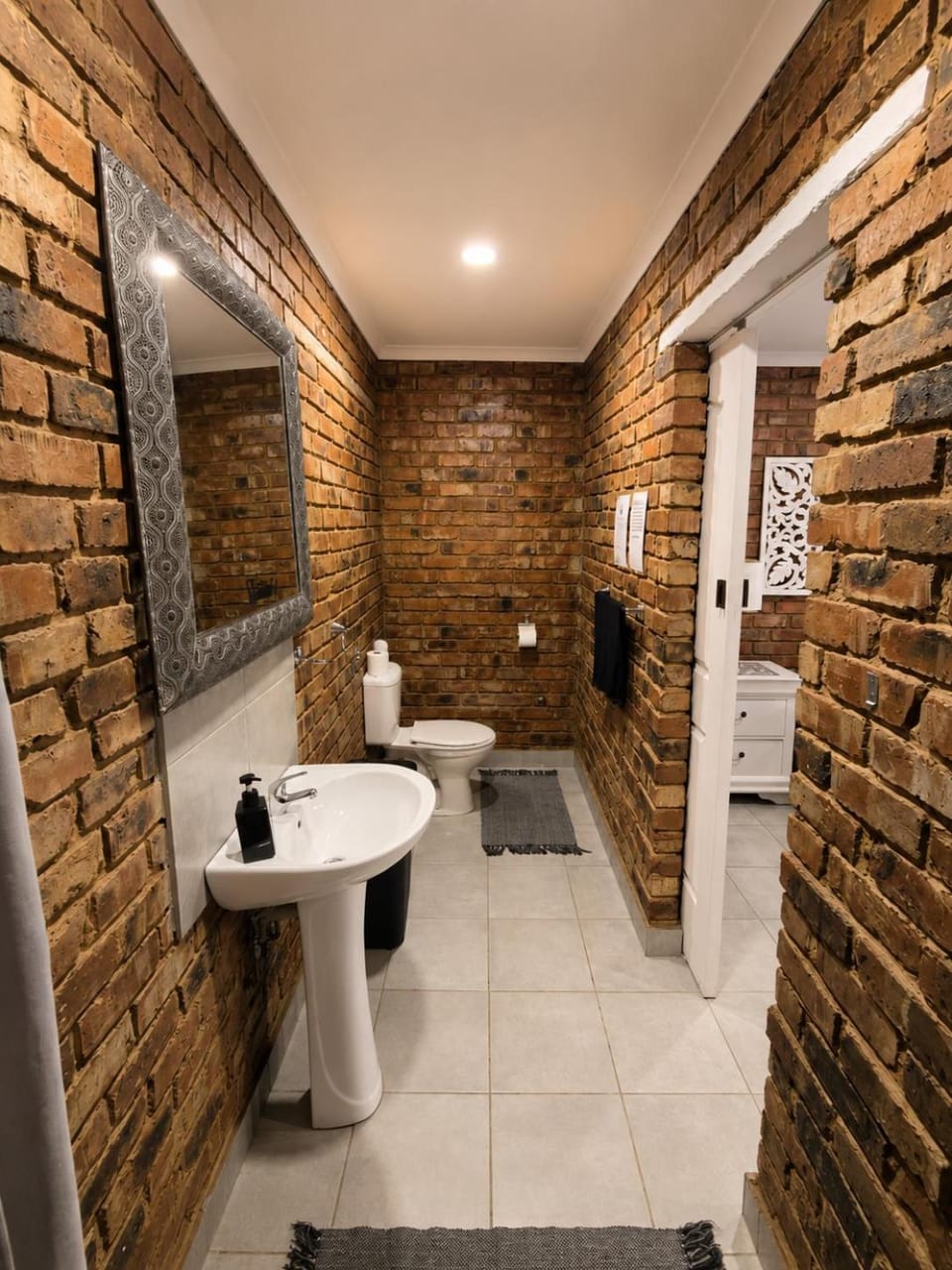 Zhantique Guest House 1- Unit 3 Apartment in Gauteng