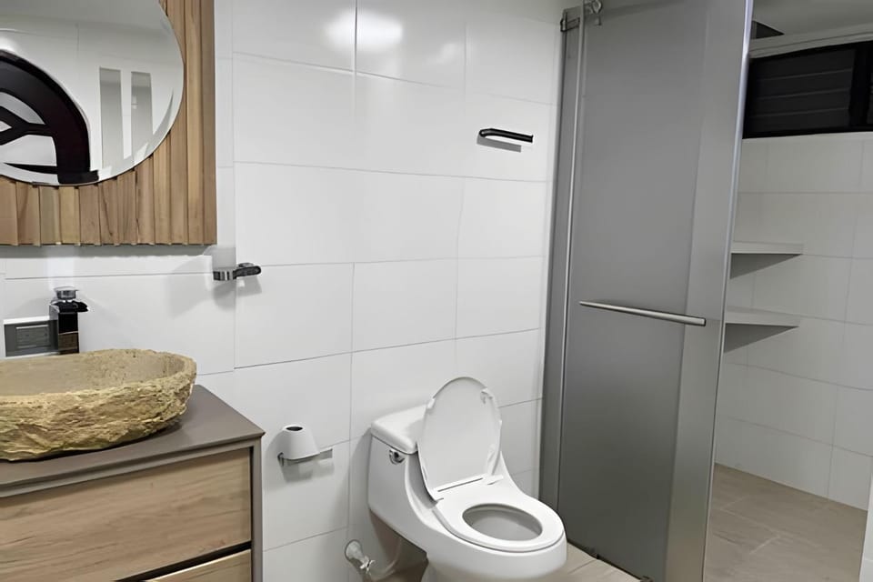 Apt Poblado; walking distance to restaurants Apartment in Medellin