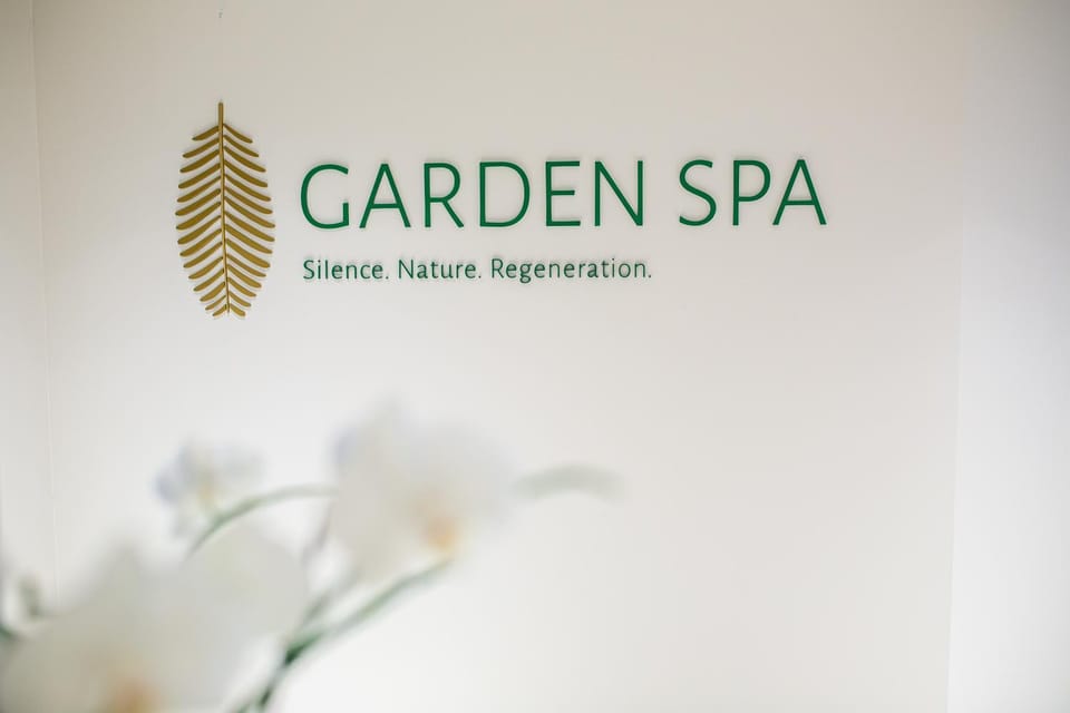 Property building, Restaurant/places to eat, Spring, Massage, Spa and wellness centre/facilities, Swimming pool, Breakfast, Seasons