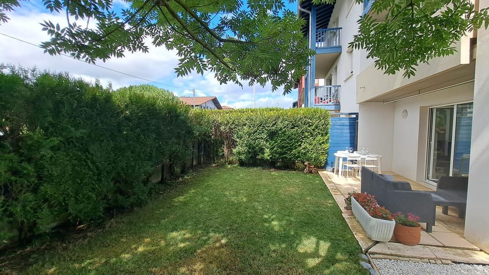 Garden, Balcony/Terrace