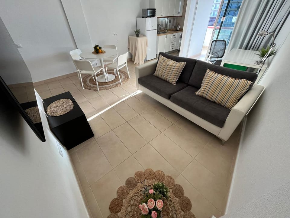 Nightclub / DJ, TV and multimedia, Kitchen or kitchenette, Living room, Seating area, Dining area, Beach, Pool view, Swimming pool, Family, Family, Family, internet