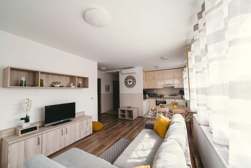 Kitchen or kitchenette, Living room, Dining area