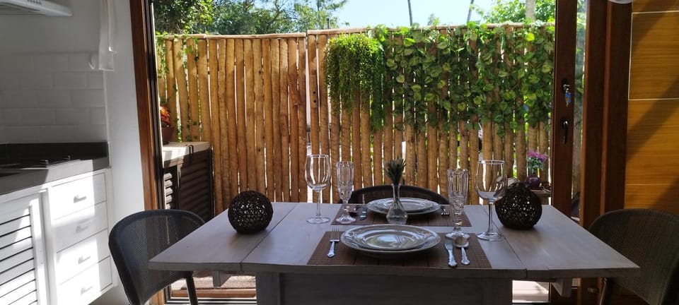 Patio, Dining area