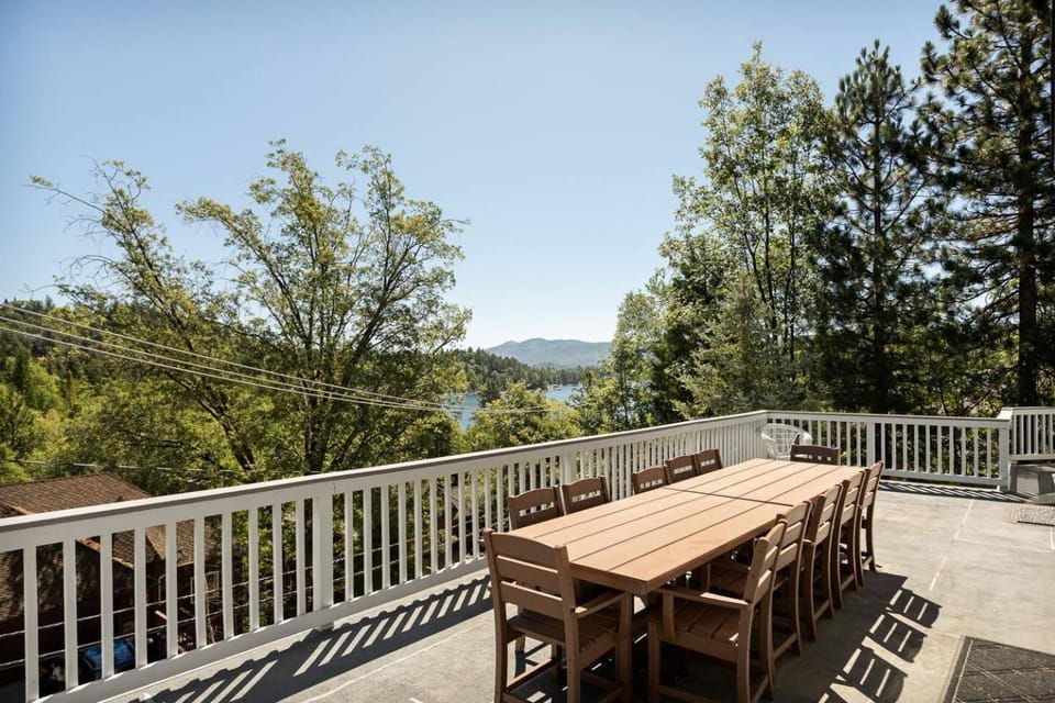 TheStellarJayChalet Lake View! House in Lake Arrowhead