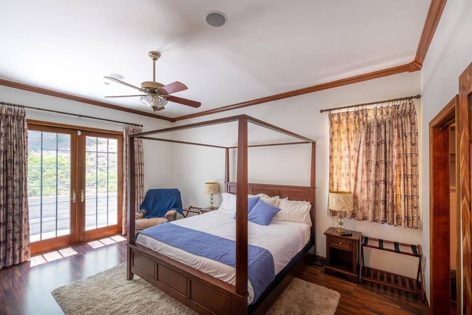 TheStellarJayChalet Lake View! House in Lake Arrowhead