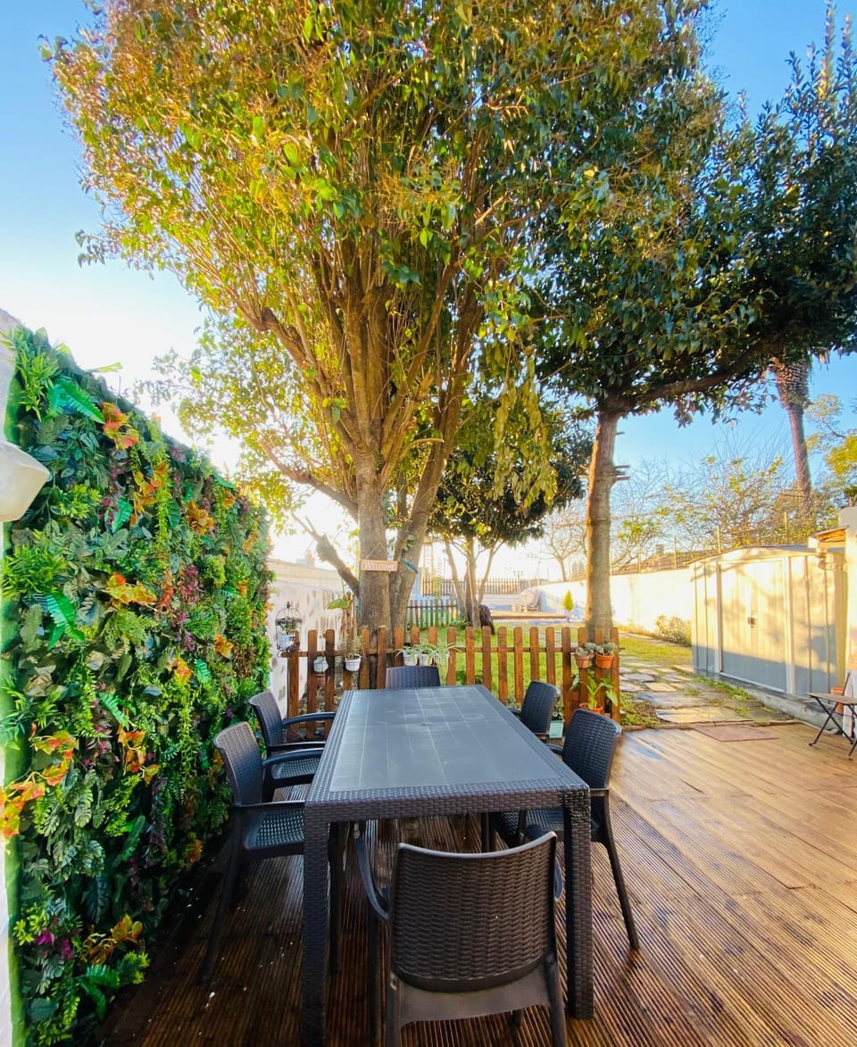 Patio, Day, Natural landscape, Garden, View (from property/room), Balcony/Terrace, Dining area, Garden view