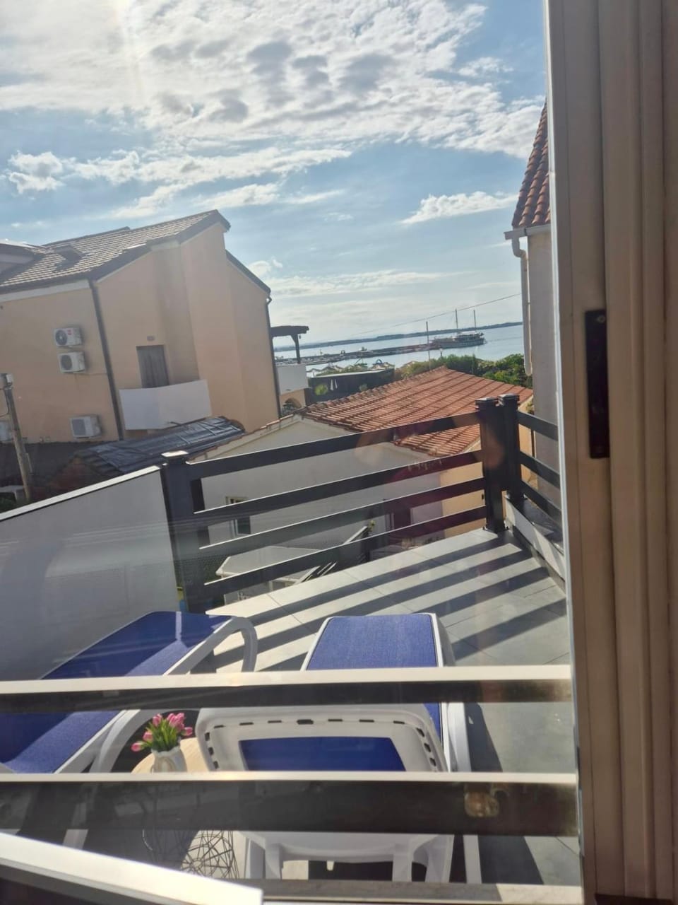 Apartment Jadro Beach Apartment in Zadar County