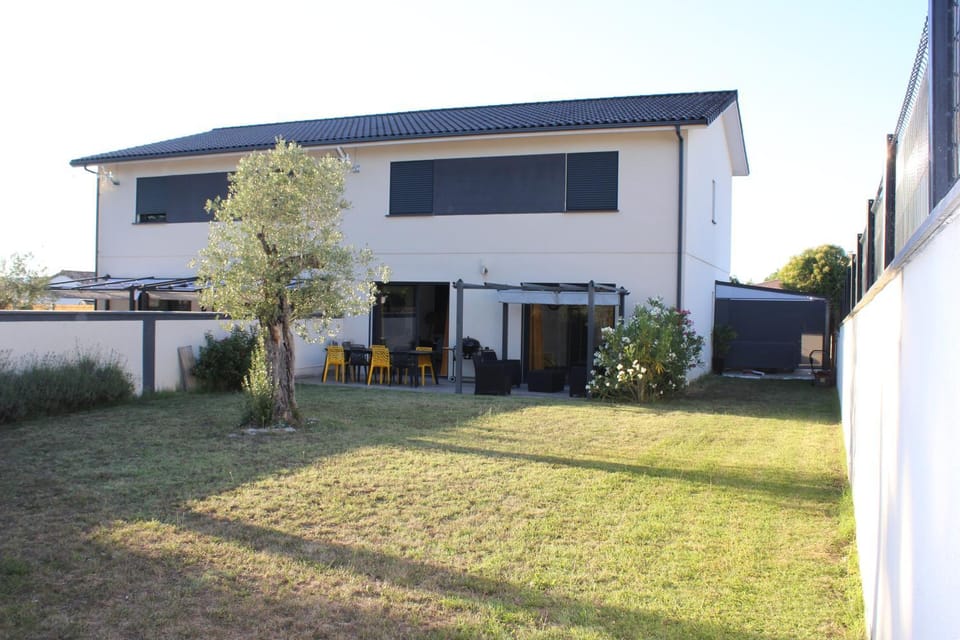 Garden, Garden view