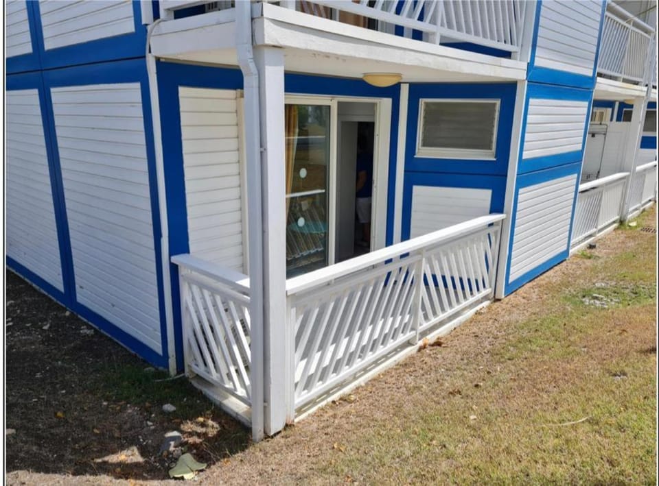 Property building, Patio