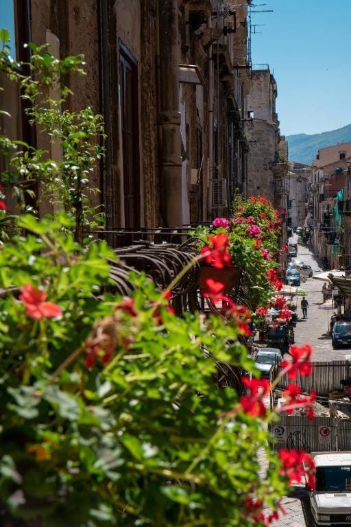 Ballaro' Hotel - Budget Room Hotel in Palermo