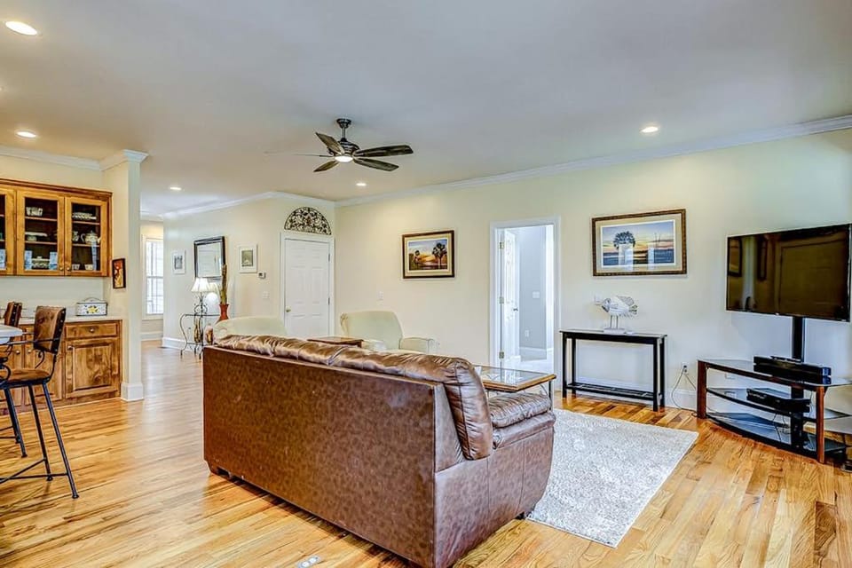 8 Gun Bluff House in Edisto Beach