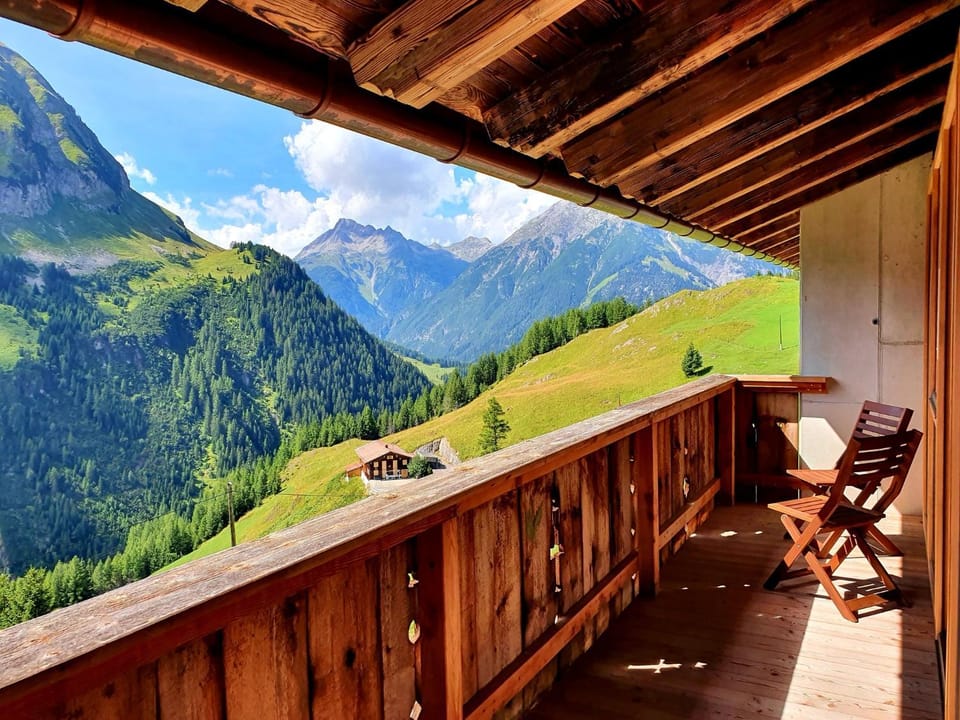 Summer, View (from property/room), Balcony/Terrace, Garden view, Landmark view, Mountain view