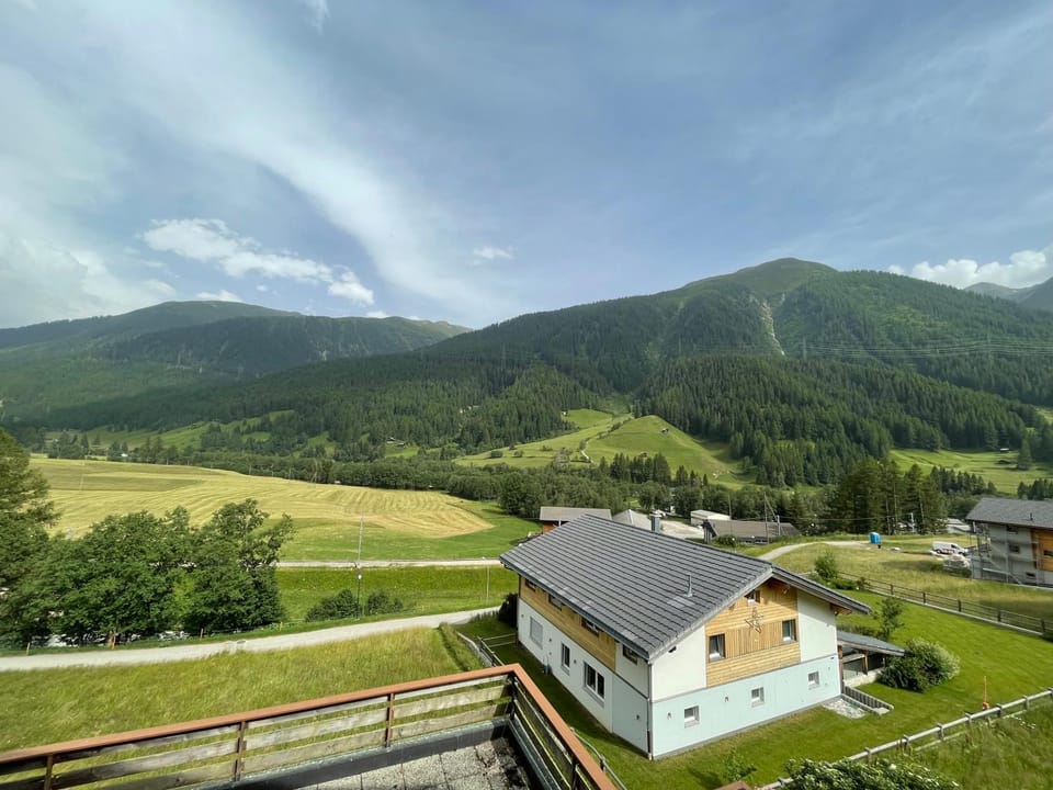 Garden view, Mountain view